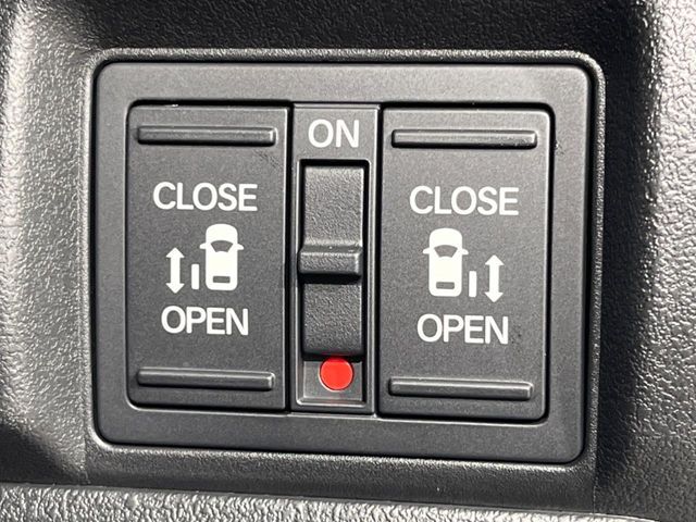 HONDA N BOX CUSTOM 2024 Image 31