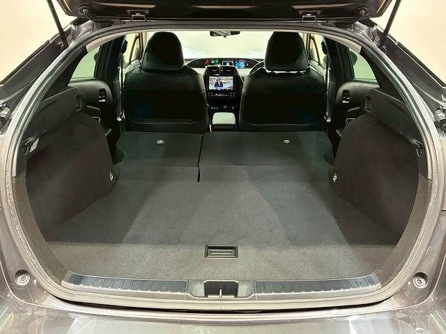 TOYOTA PRIUS 2019 Image 31