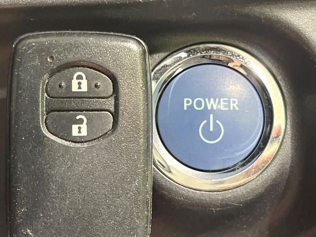 TOYOTA AQUA 2013 Image 31