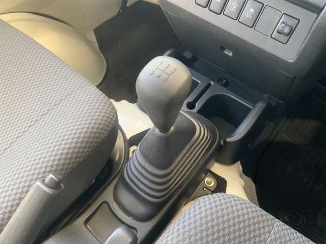 DAIHATSU HIJET TRUCK 4WD 2018 Image 31