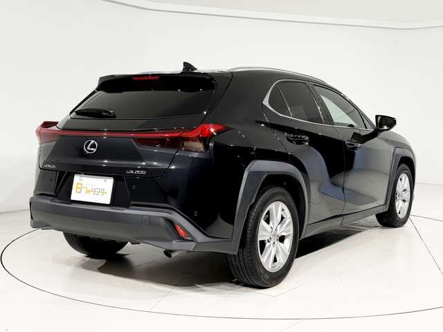 TOYOTA LEXUS UX200 2021 Image 31