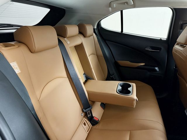 TOYOTA LEXUS UX200 2021 Image 31