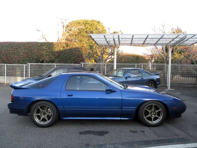 MAZDA SAVANNA RX-7 1991 Image 31
