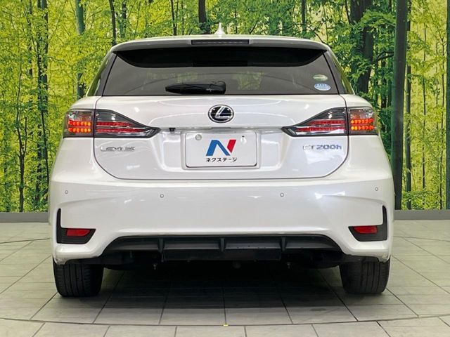 TOYOTA LEXUS CT200H 2017 Image 31