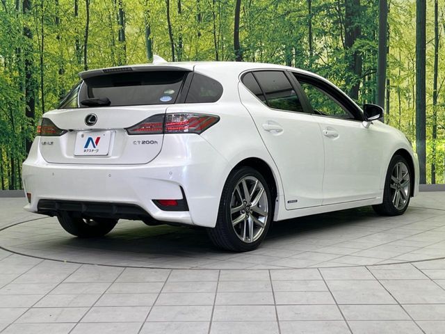 TOYOTA LEXUS CT200H 2017 Image 31