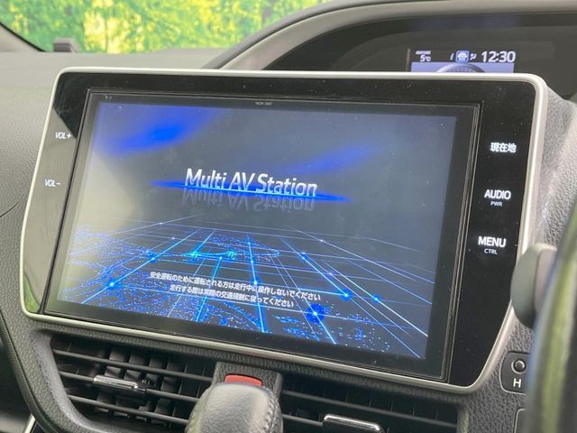 TOYOTA VOXY 2017 Image 31