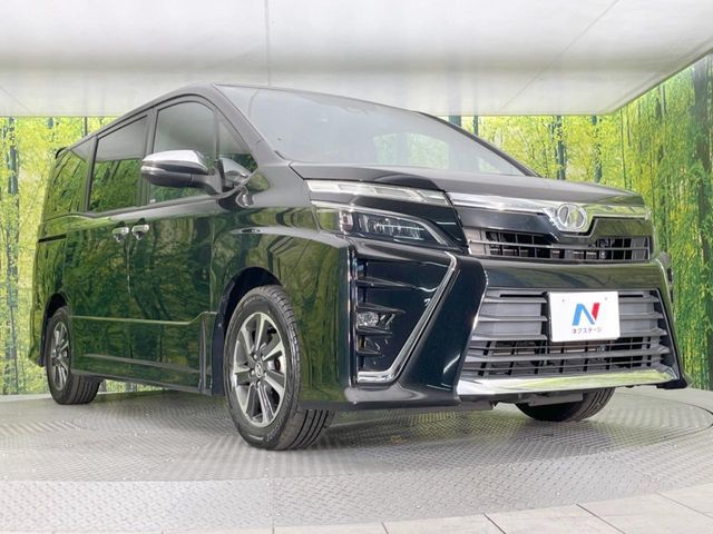 TOYOTA VOXY 2017 Image 31
