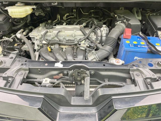 TOYOTA VOXY 2017 Image 31