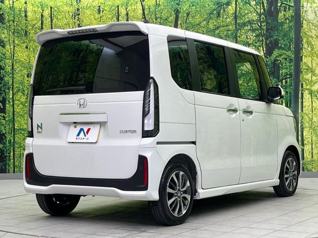HONDA N BOX CUSTOM 2024 Image 31