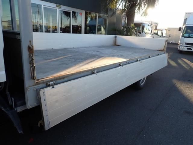 ISUZU ELF 2018 Image 31