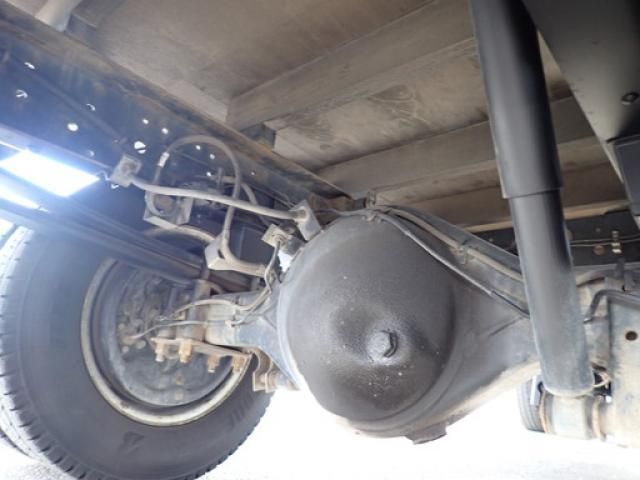 ISUZU ELF 2018 Image 31