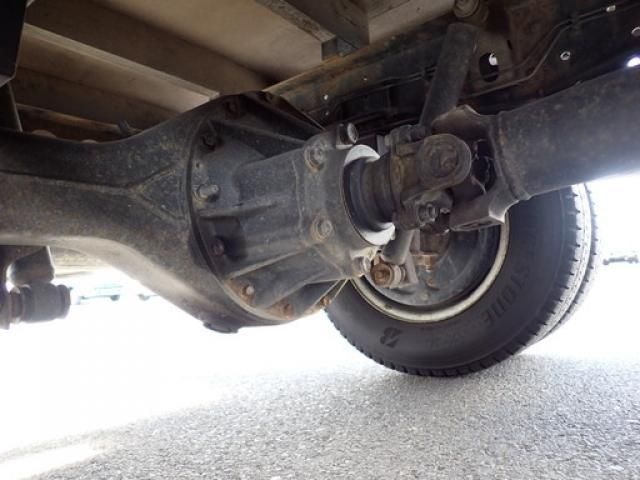 ISUZU ELF 2018 Image 31