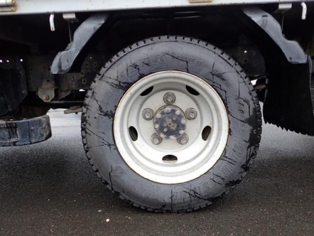 ISUZU ELF 2018 Image 31