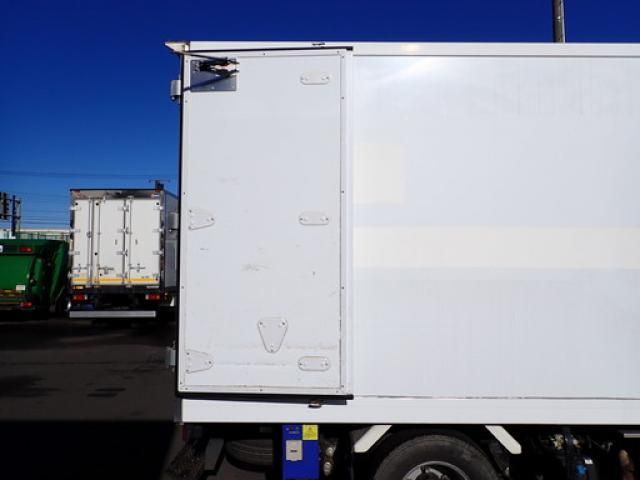 MITSUBISHI CANTER 2020 Image 31