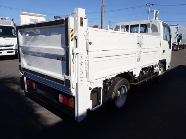 ISUZU ELF 2018 Image 31