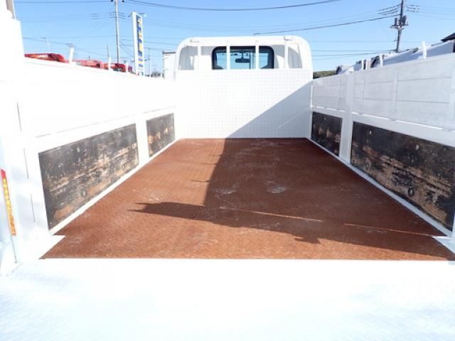 ISUZU ELF 2018 Image 31