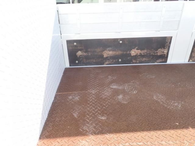 ISUZU ELF 2018 Image 31