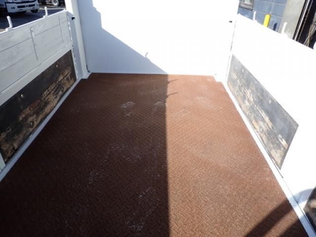 ISUZU ELF 2018 Image 31