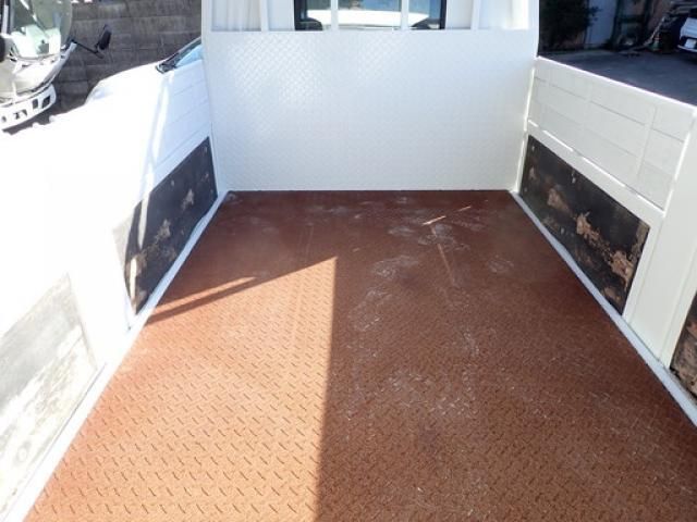 ISUZU ELF 2018 Image 31