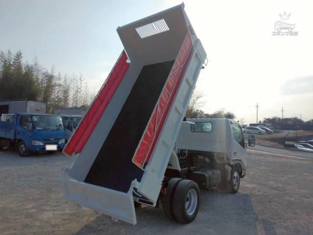 HINO DUTRO 2016 Image 31