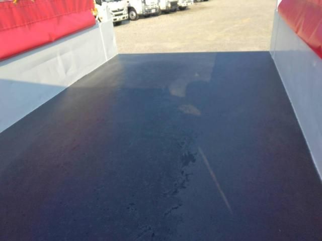 HINO DUTRO 2016 Image 31