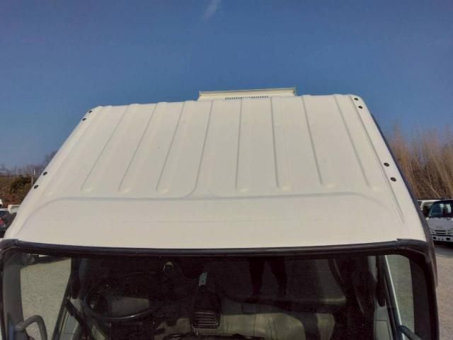 HINO DUTRO 2016 Image 31