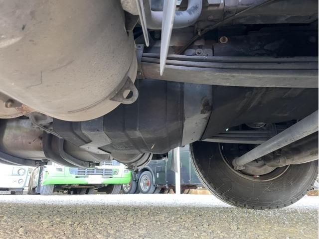 NISSAN DIESEL QUON 2016 Image 31