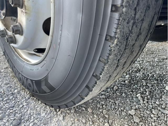 NISSAN DIESEL QUON 2017 Image 31