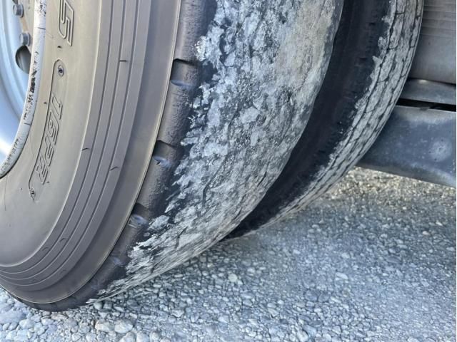 NISSAN DIESEL QUON 2017 Image 31