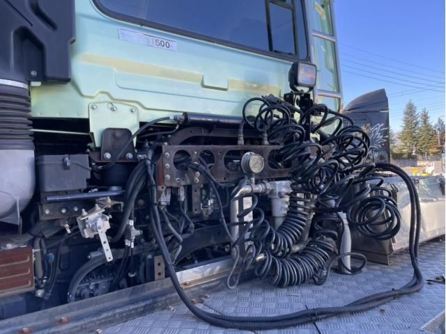 NISSAN DIESEL QUON 2017 Image 31