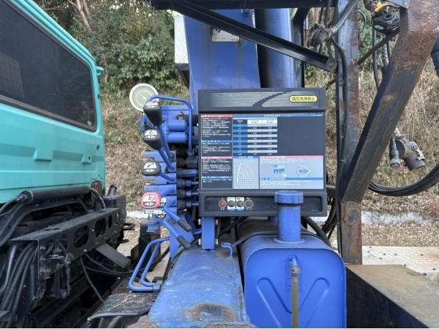 NISSAN DIESEL QUON 2012 Image 31