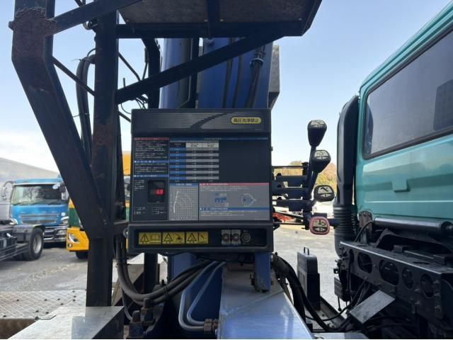 NISSAN DIESEL QUON 2012 Image 31