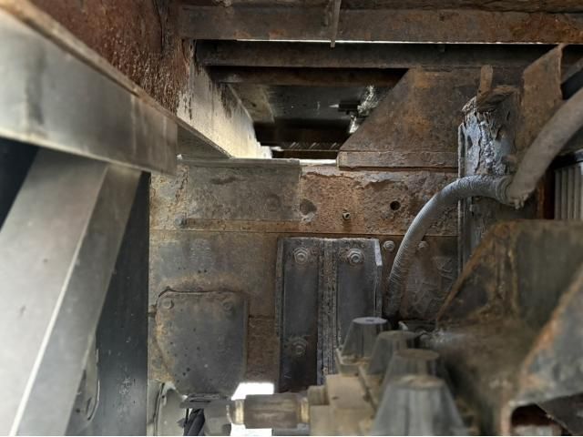 NISSAN DIESEL QUON 2012 Image 31