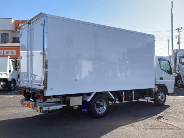 MITSUBISHI CANTER 2025 Image 31