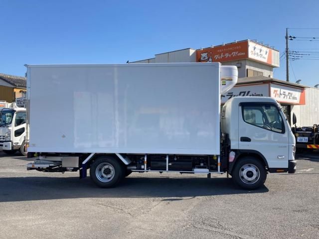 MITSUBISHI CANTER 2025 Image 31