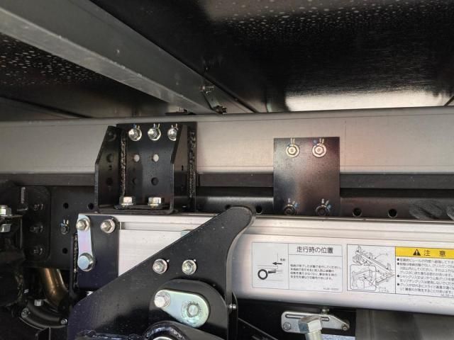 MITSUBISHI CANTER 2025 Image 31