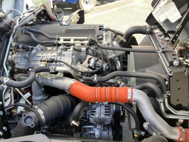 MITSUBISHI CANTER 2025 Image 31