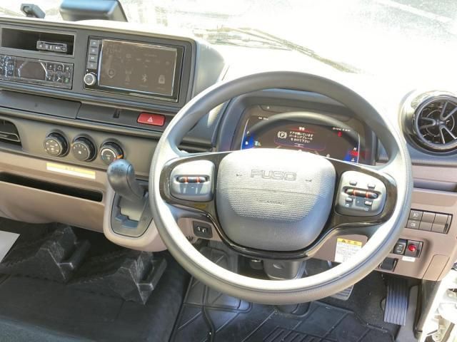 MITSUBISHI CANTER 2025 Image 31