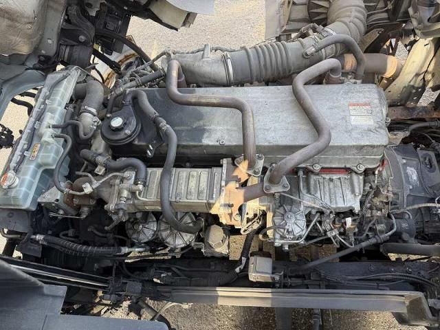 HINO PROFIA 2012 Image 31