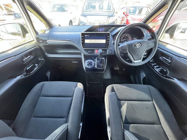 TOYOTA ESQUIRE 2019 Image 31