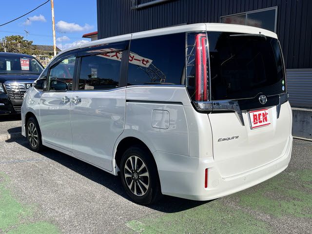 TOYOTA ESQUIRE 2019 Image 31