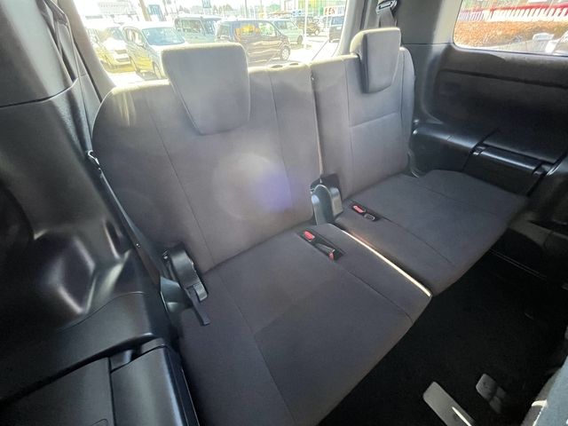 TOYOTA ESQUIRE 2019 Image 31