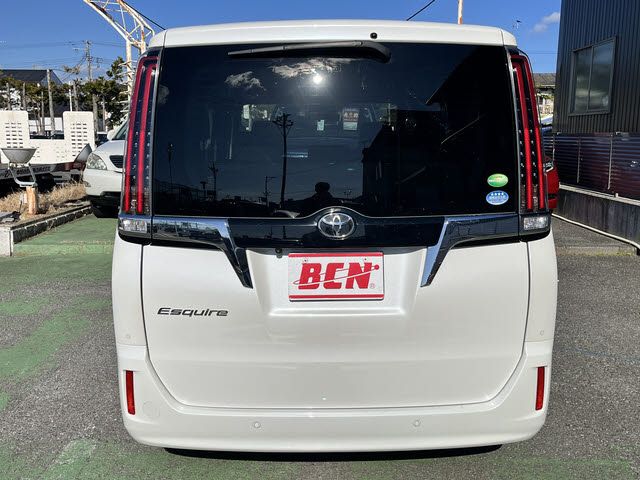 TOYOTA ESQUIRE 2019 Image 31