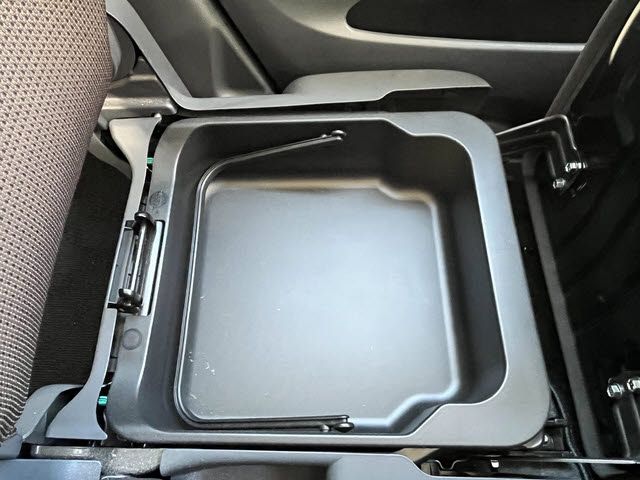 SUZUKI MR WAGON 2013 Image 31