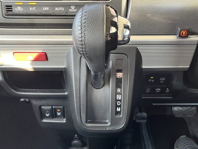 SUZUKI SPACIA GEAR 2019 Image 31