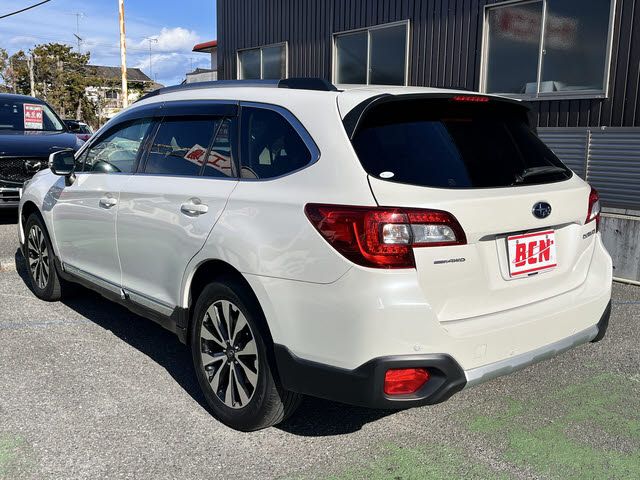 SUBARU LEGACY OUTBACK 2017 Image 31