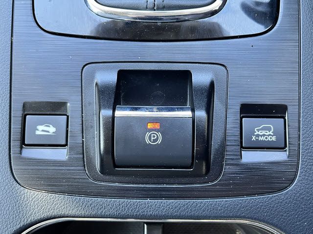 SUBARU LEGACY OUTBACK 2017 Image 31