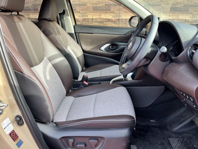 TOYOTA YARIS CROSS HYBRID 2022 Image 31