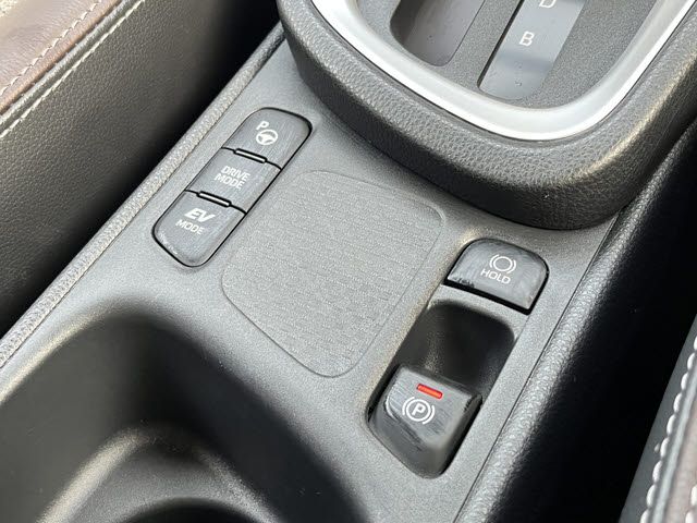 TOYOTA YARIS CROSS HYBRID 2022 Image 31