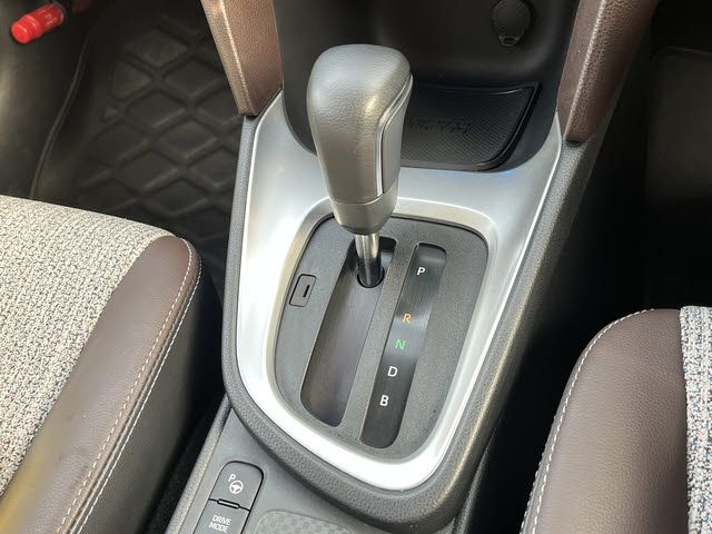 TOYOTA YARIS CROSS HYBRID 2022 Image 31